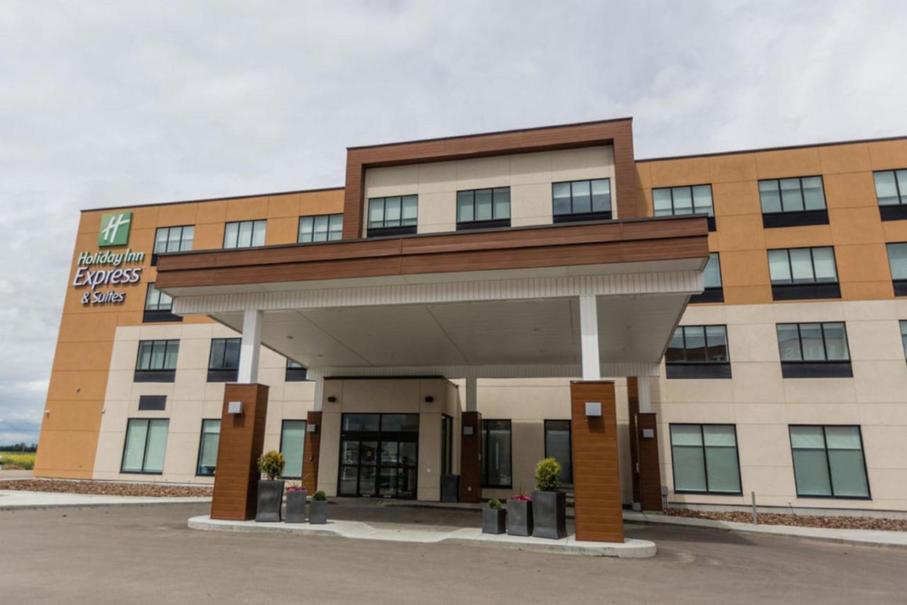 Holiday Inn Express & Suites Edmonton N - St Albert By Ihg Saint Albert Exterior foto