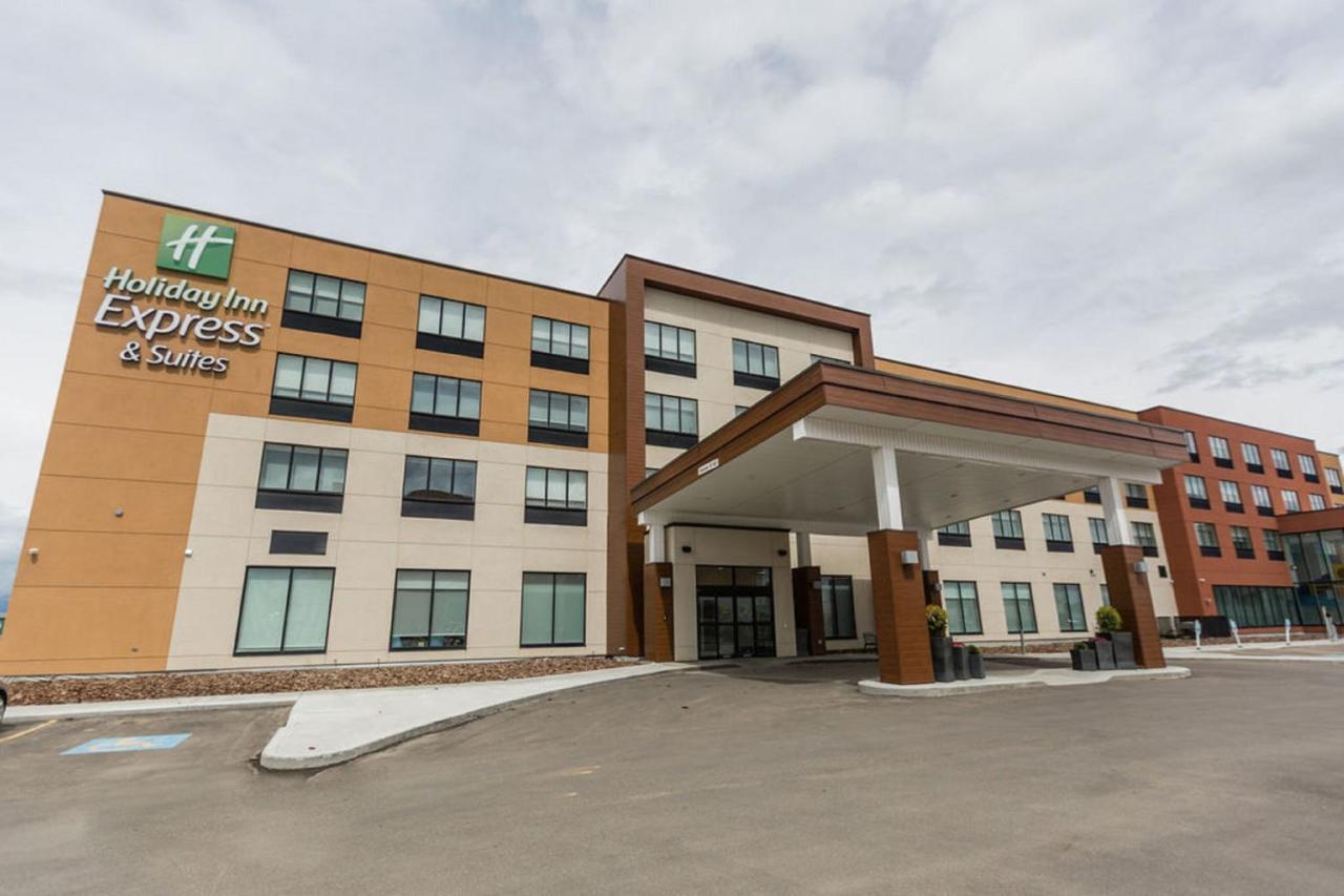 Holiday Inn Express & Suites Edmonton N - St Albert By Ihg Saint Albert Exterior foto